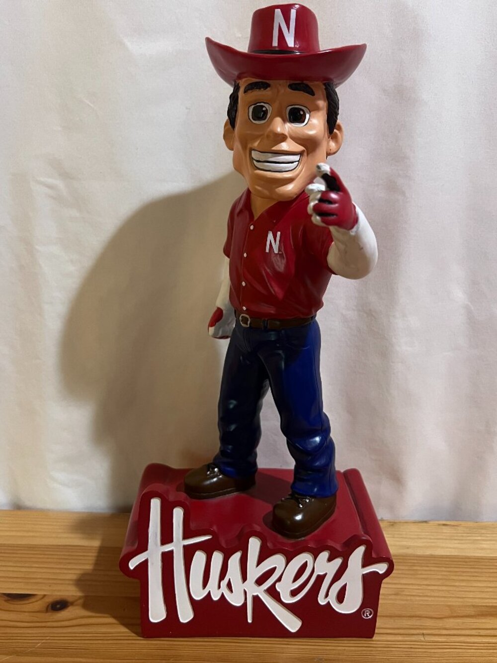 Nebraska Cornhuskers Mascot Design Garden Statue Figure Used Good Condition $50